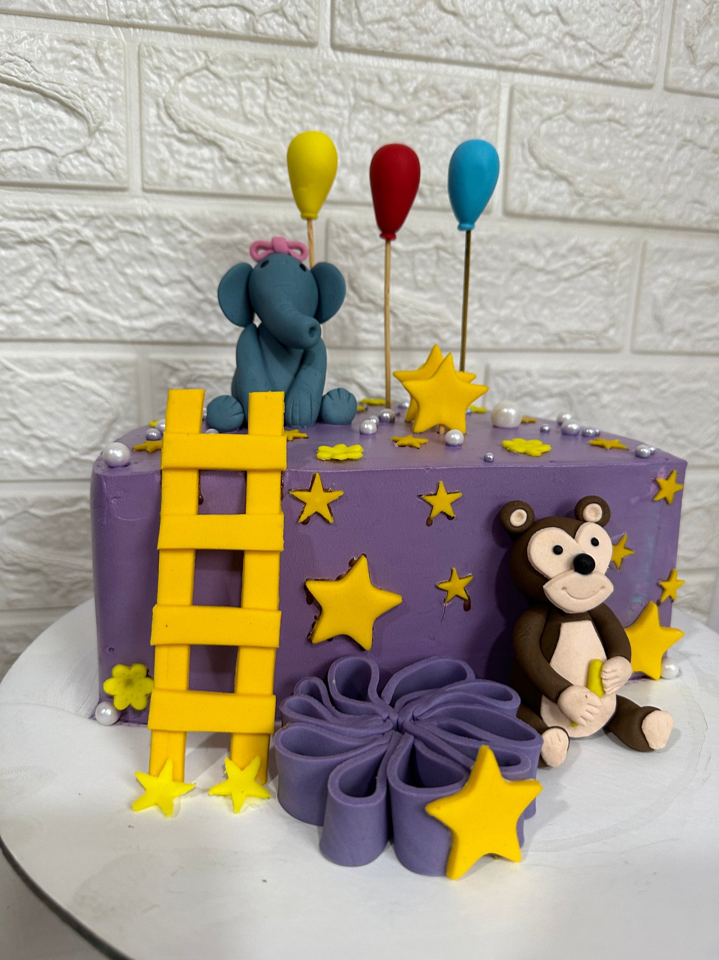 Monkey Elephant Cake - Birthday Bumps